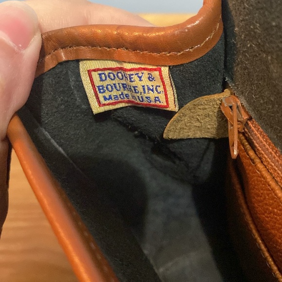 Dooney & Bourke black leather crossbody bag - Picture 12 of 12